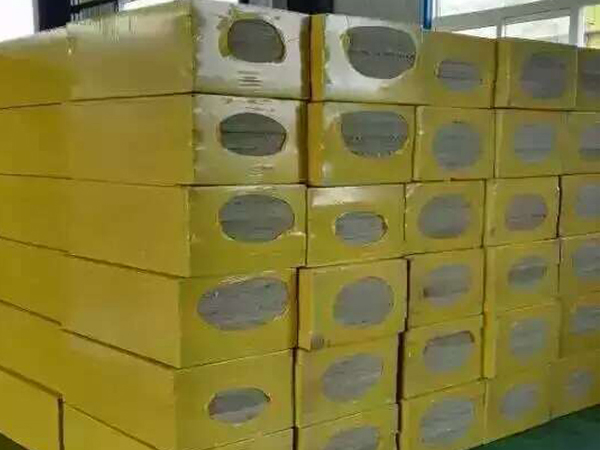 外墙保温可以选择复合岩棉板吗